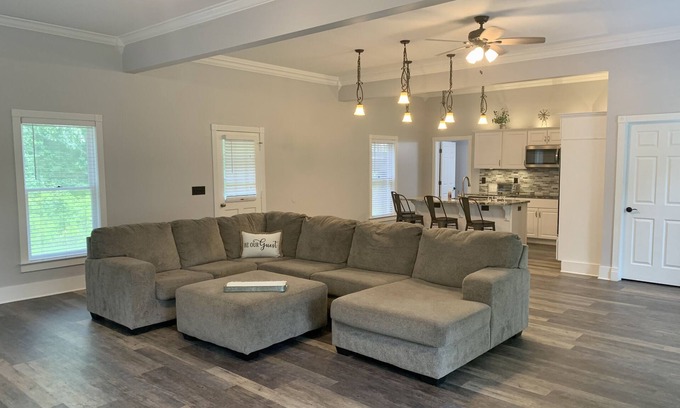 Inman House | Guest House in Griffin