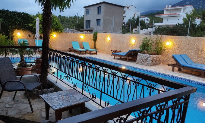 Almiros House | Guest House Kithairon