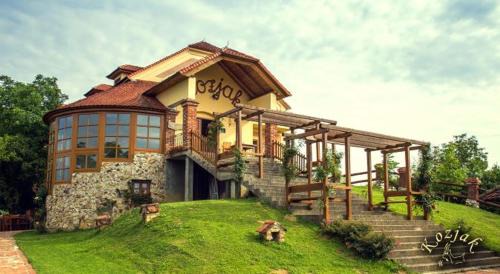 Sveti Kriz Zacretje House | Guest House Kozjak