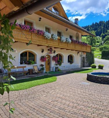 Skofja Loka House | Guest House Kveder