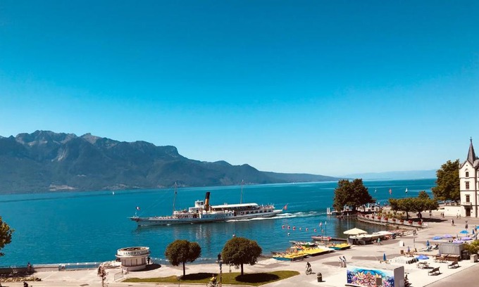 Vevey Hotel | Guest House Le Charlot