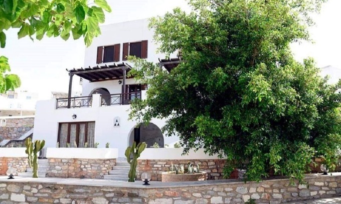 Posidonia Apartment | 'Guest House' - Lovely Apartment, 70m from the Sea!