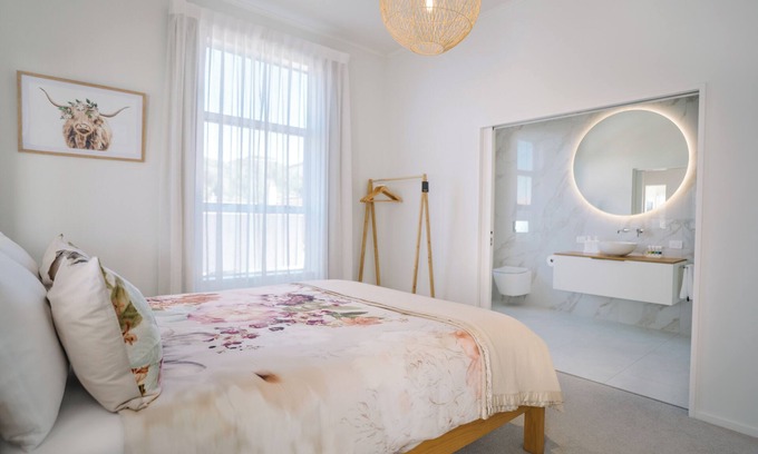 Nelson Apartment | Guest house on Grove