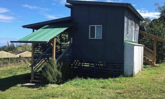 Honokaa Cottage | Guest house on K Farm - AKA Fairy’s House