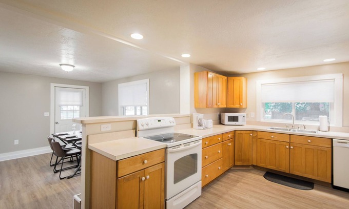 Gaylord House | Guest house on