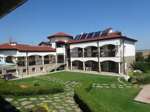 Medovo Villa | Guest House PETRA- Medovo, Sunny beach