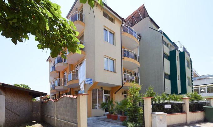 Ravda House | Guest House Plechkarovi