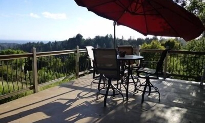 Aptos Cottage | Guest House & Private Room on Vineyard; 3 miles from Aptos Village and Beach