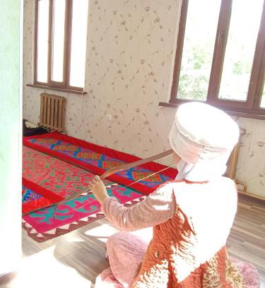 Naryn Bed & Breakfast | Guest House URUYAT