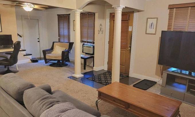Green Bay Cottage | Guest House