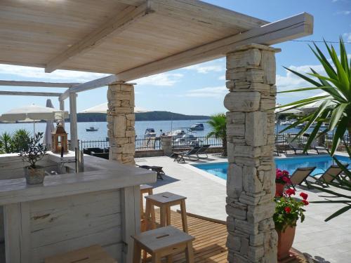 Barbat na Rabu House | Guest House Villa Papalina