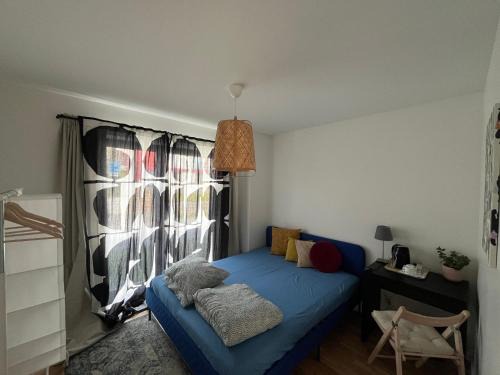 Osteraker House | Guest room with private bathroom