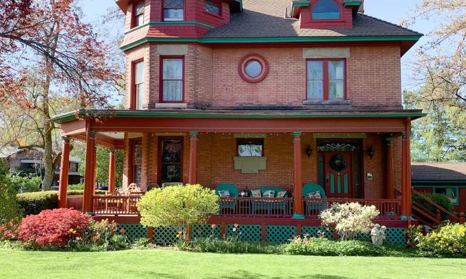 Murray Apartment | Guest Suite at The Red House basement attached with private entrance