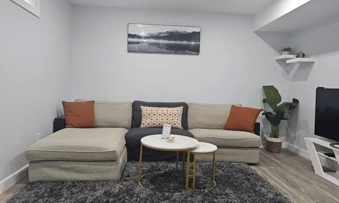 Southeast Calgary House | Guest Suite in Southeast Calgary