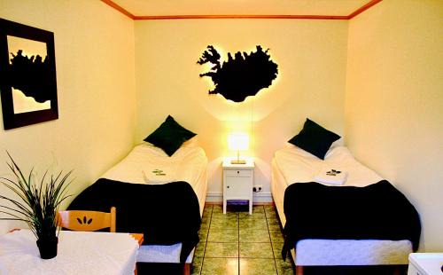 Vestmannaeyjar Bed & Breakfast | Guesthouse Árný