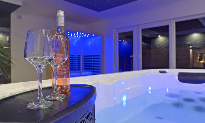 Brinje House | Guesthouse in heart of Lika county with view to the Sokolac castle