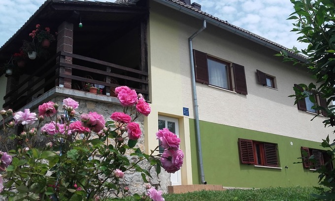 Korana House | Guesthouse Loncar is waiting for you! Just come and enjoy :)