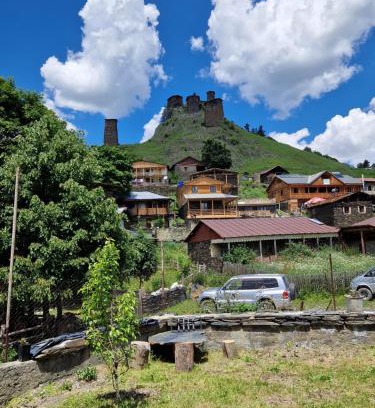 Omalo House | Guesthouse Mevele