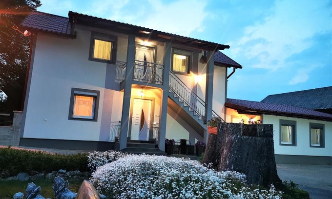 Vrhovine House | Guesthouse Samolov