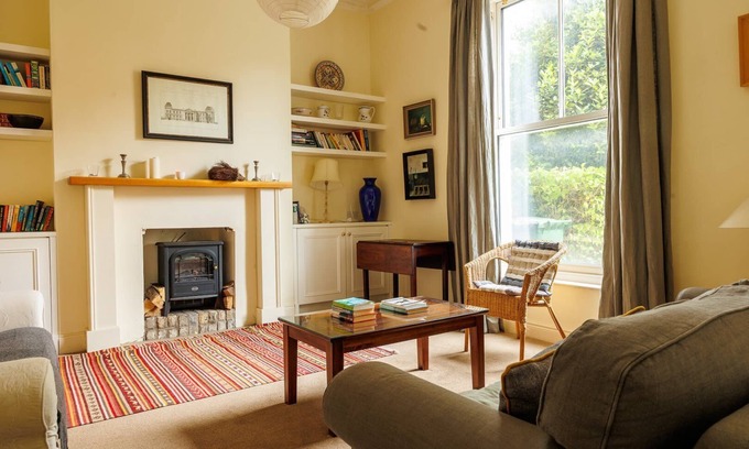 Portobello House | GuestReady - Charming Portobello house