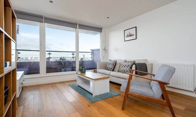 Bromley North Apartment | GuestReady - Charming stay with a balcony
