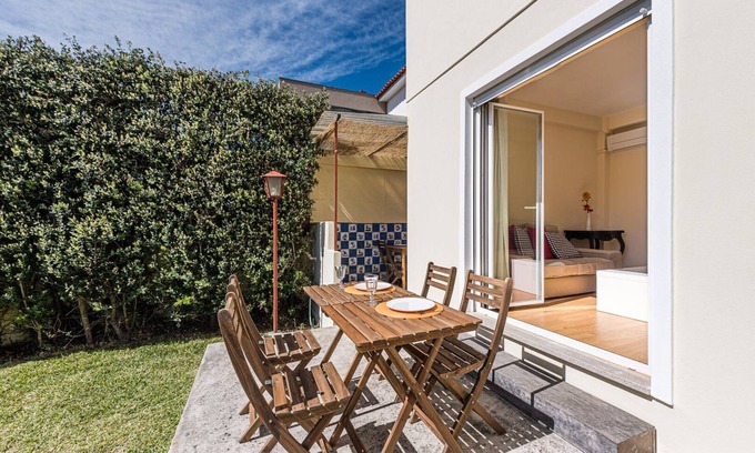 Vilarinha Apartment | GuestReady - City & Beach Garden Home