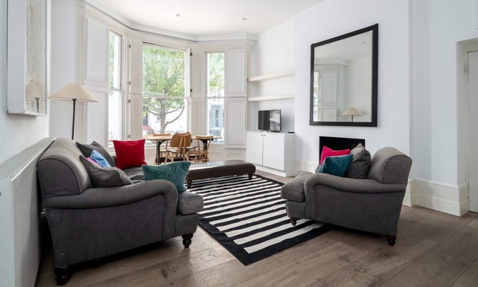 Golborne Apartment | GuestReady - Cosy Apt near Portobello Road Market