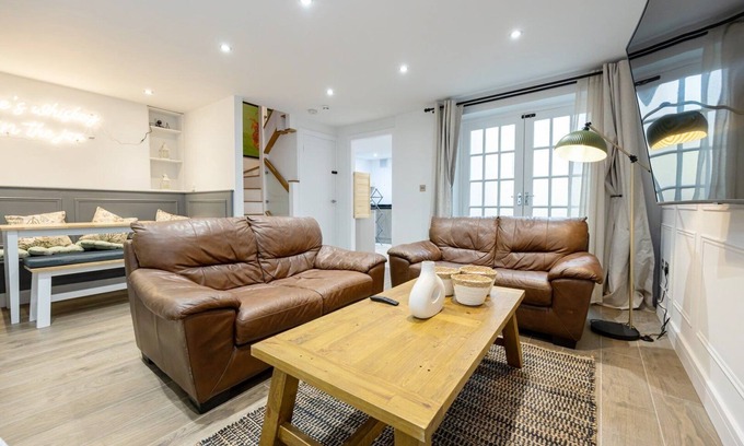 Hope Street Apartment | GuestReady - Georgian Quarter retreat with terrace