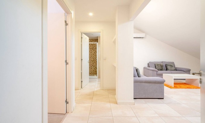 Seixal Apartment | GuestReady - Tennessee Orange in Seixal