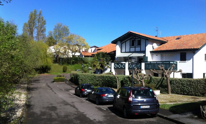 Guethary Apartment | GUETHARY apartment T2 -foot level with private garden in Res. with swimming pool