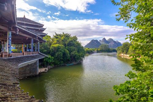 Xiufeng Hotel | Guilin Peach Blossom Bay Hotel