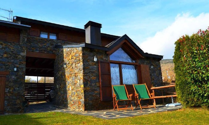 Guils de Cerdanya House | GUILS II - Three Bedroom House, Sleeps 6