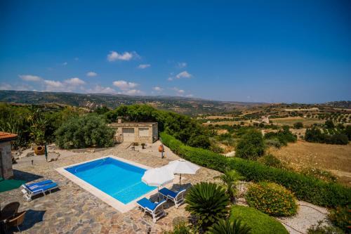 Simou Villa | Gujadani Villa