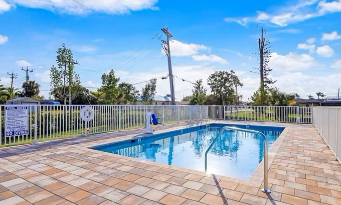 Yacht Club Condo | Gulf Access with Boat Slip, Heated Saltwater Pool, Dog-Friendly - Bacino Vista #203 - Roelens
