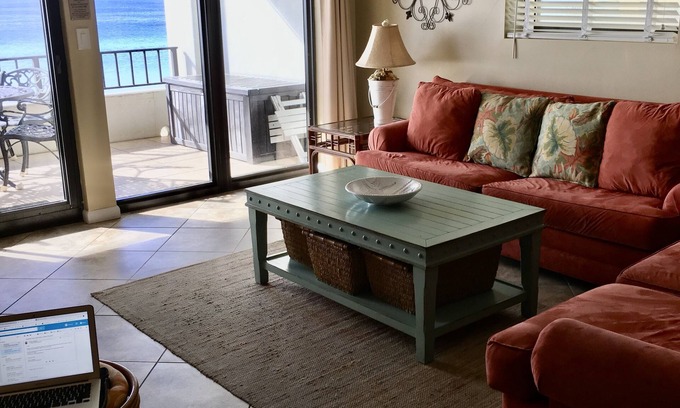 Destin Condo | Gulf Front , 2BR/2BA End Unit #406 - Re-modeled - Beach setup included in season
