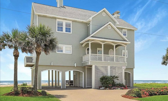 Hershey Beach House | Gulf front - Beautiful Custom Beach House w/Elevator - Sleeps 17- Private Beach