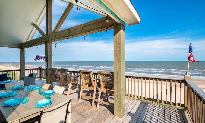 Port Bolivar House | Gulf Front - Mini Golf - Hot Tub - Family Friendly - ForeShore