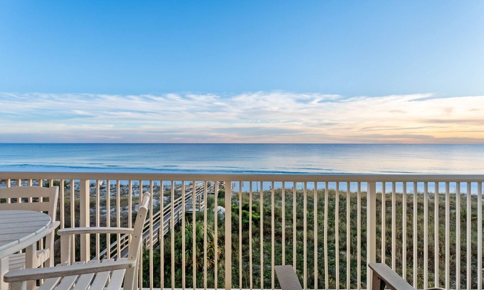 Fort Walton Beach Condo | Gulfside 402 ~ True Luxury BEACHFRONT at Destin West ~ Best View in the Resort!