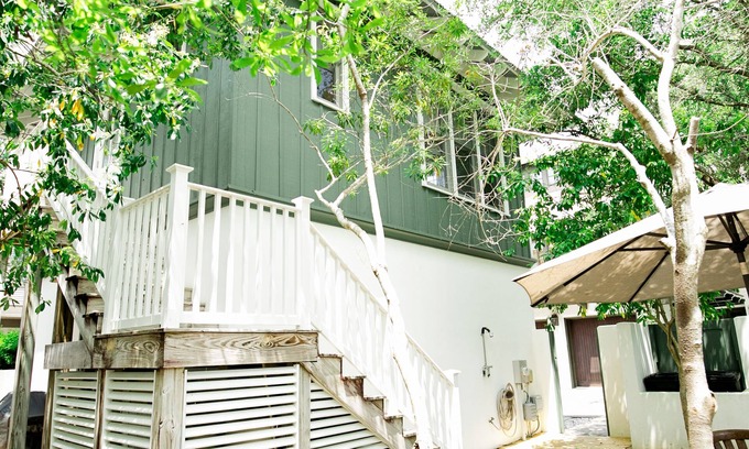 West Panama City Beach House | Gulfside Rosemary "Freedom Carriage House" |Studio |Sleeps 4 | 2 Bikes