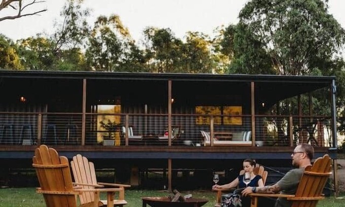 Bunburra House | Gumtop Luxury Farmhouse Cabin