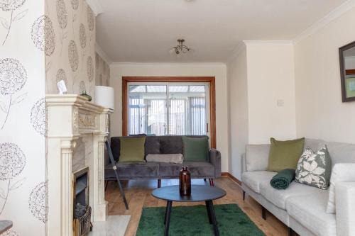 Grangemouth House | Gunn House
