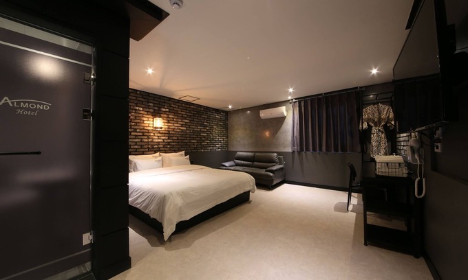 Buk-gu Hotel | Gupo Station Almond Hotel