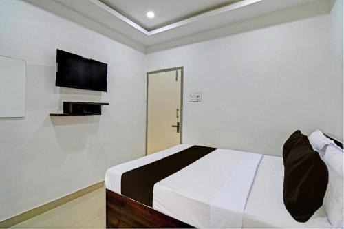 Tigra Hotel | Guru Kripa Hotel & Family Restaurant