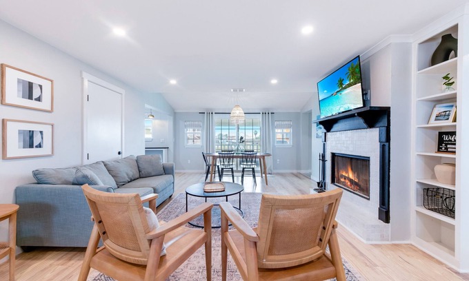 Rockport House | Gusto Cove on the Canal