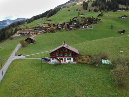 Lenk Apartment | Gutenbrunnenstrasse 94