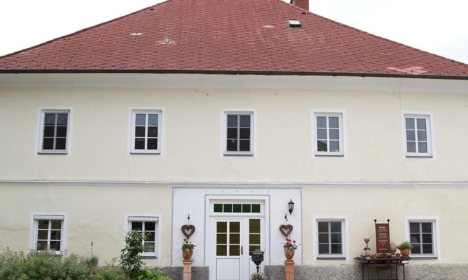 Klagenfurt am Woerthersee Apartment | Gutshof Bartl 1