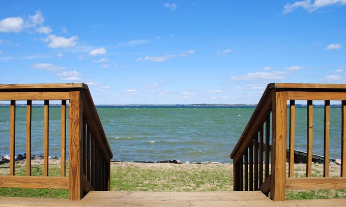 Grimstead Cottage | Gwynn's Island Cottage-Waterfront w Your Own Private Beach + Sunsets over Water