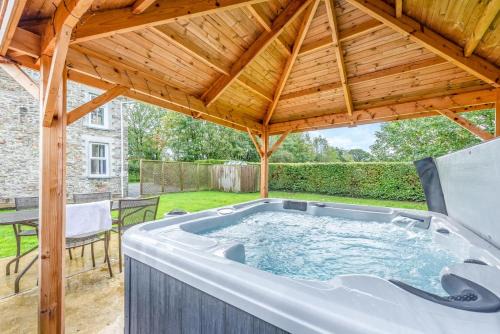 Rhydlewis Apartment | Gwynnant House