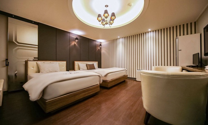 Gyeongsan Hotel | Gyeongsan Shwimpyo