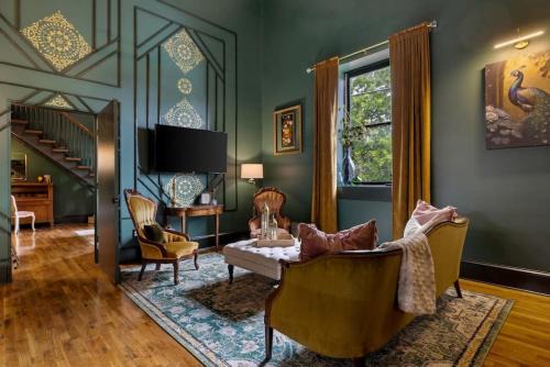 Columbia Apartment | Gypsy and Carraway